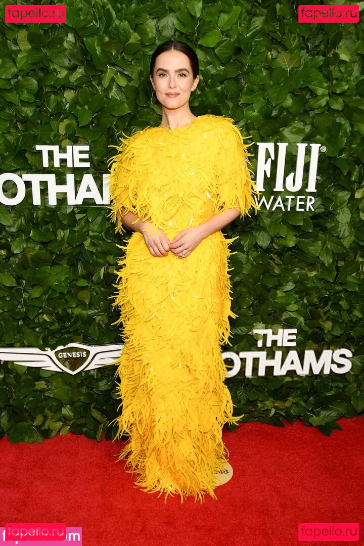 Zoey Deutch Onlyfans Photo Gallery 