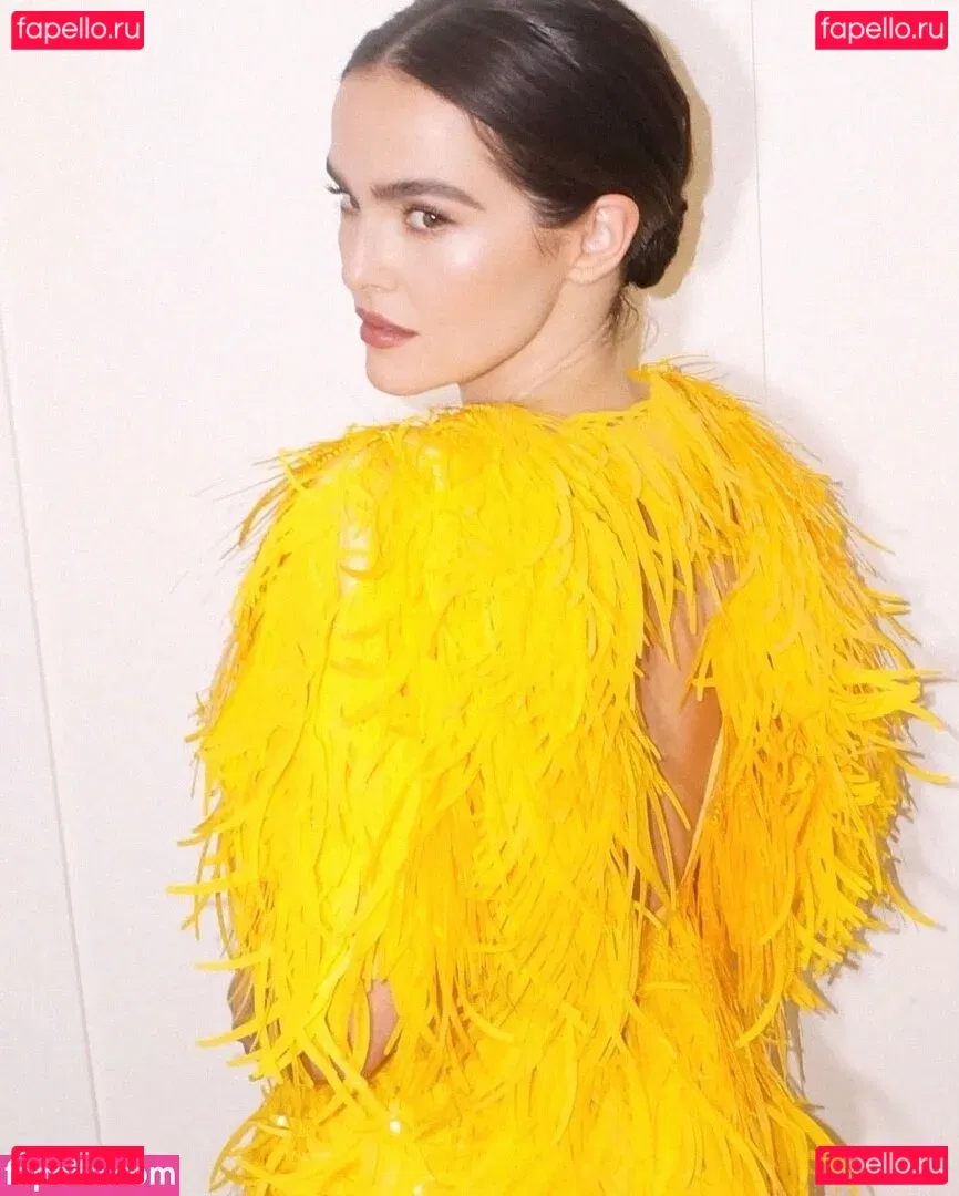 Zoey Deutch Onlyfans Photo Gallery 
