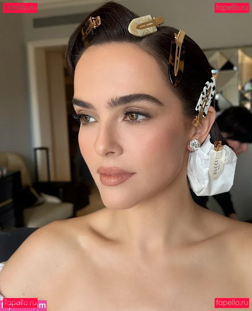 Zoey Deutch Onlyfans Photo Gallery 