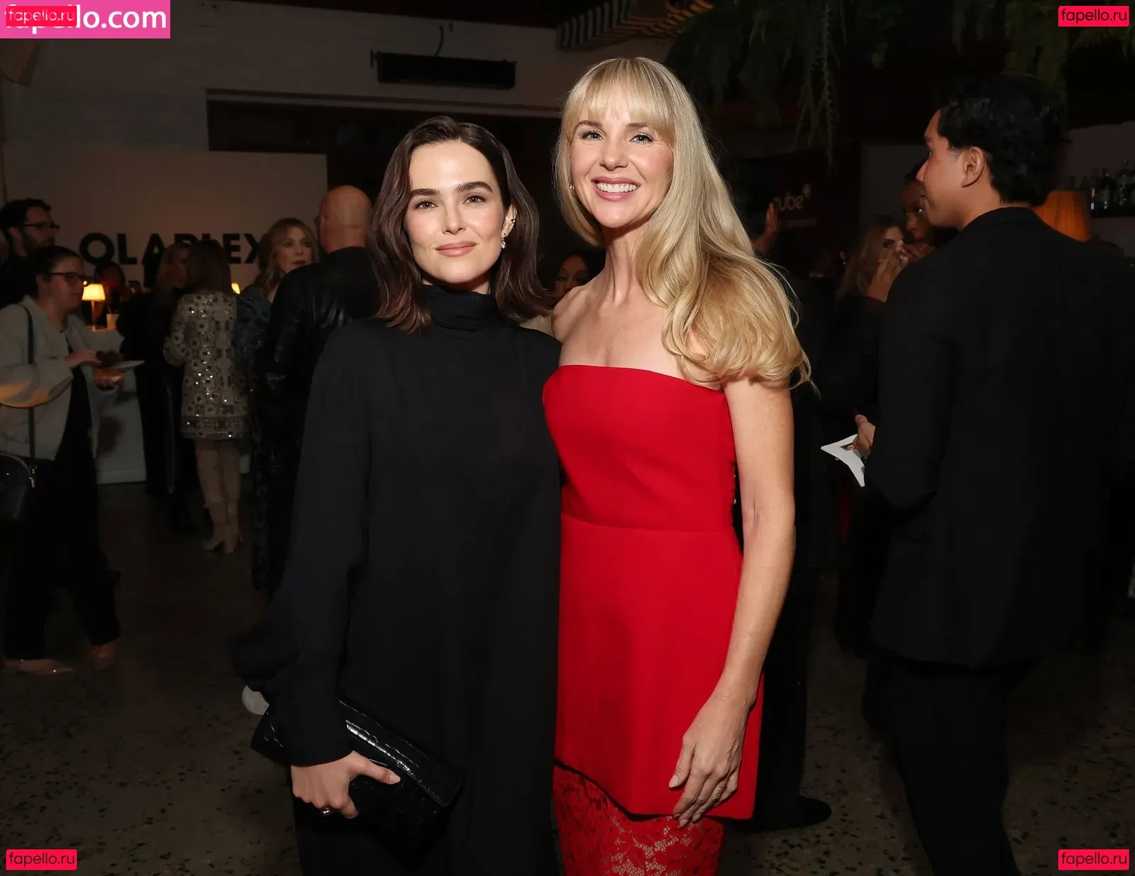 Zoey Deutch Onlyfans Photo Gallery 