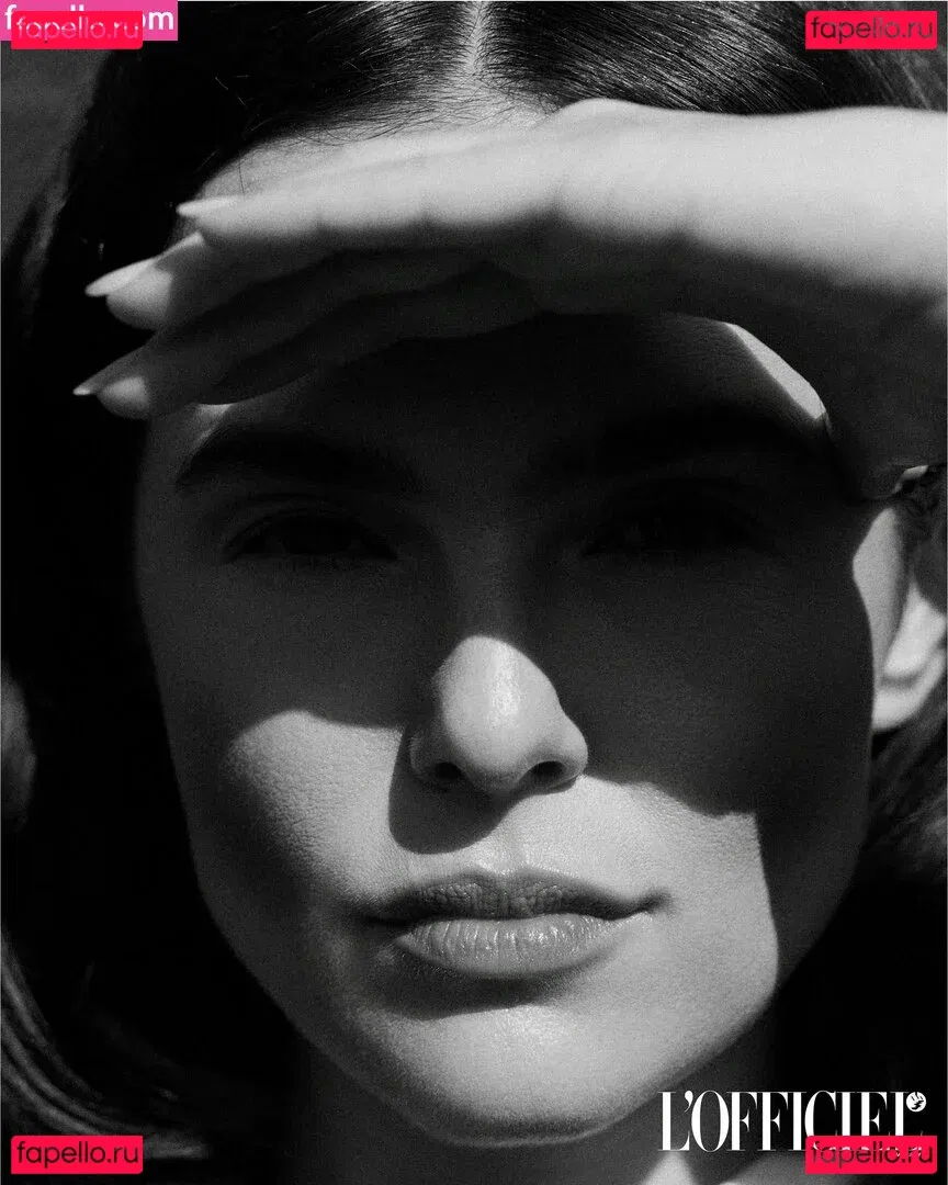 Zoey Deutch Onlyfans Photo Gallery 