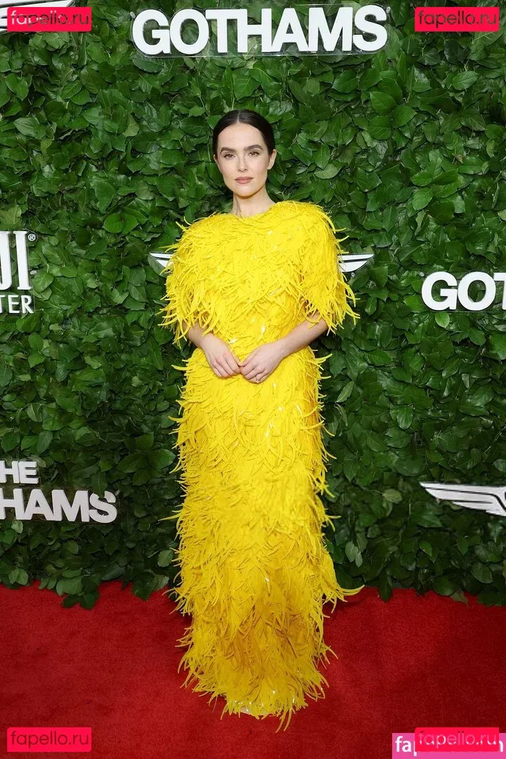 Zoey Deutch Onlyfans Photo Gallery 