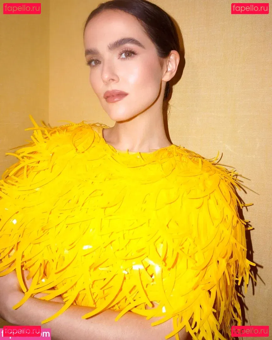 Zoey Deutch Onlyfans Photo Gallery 