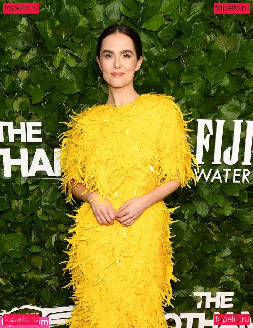 Zoey Deutch Onlyfans Photo Gallery 