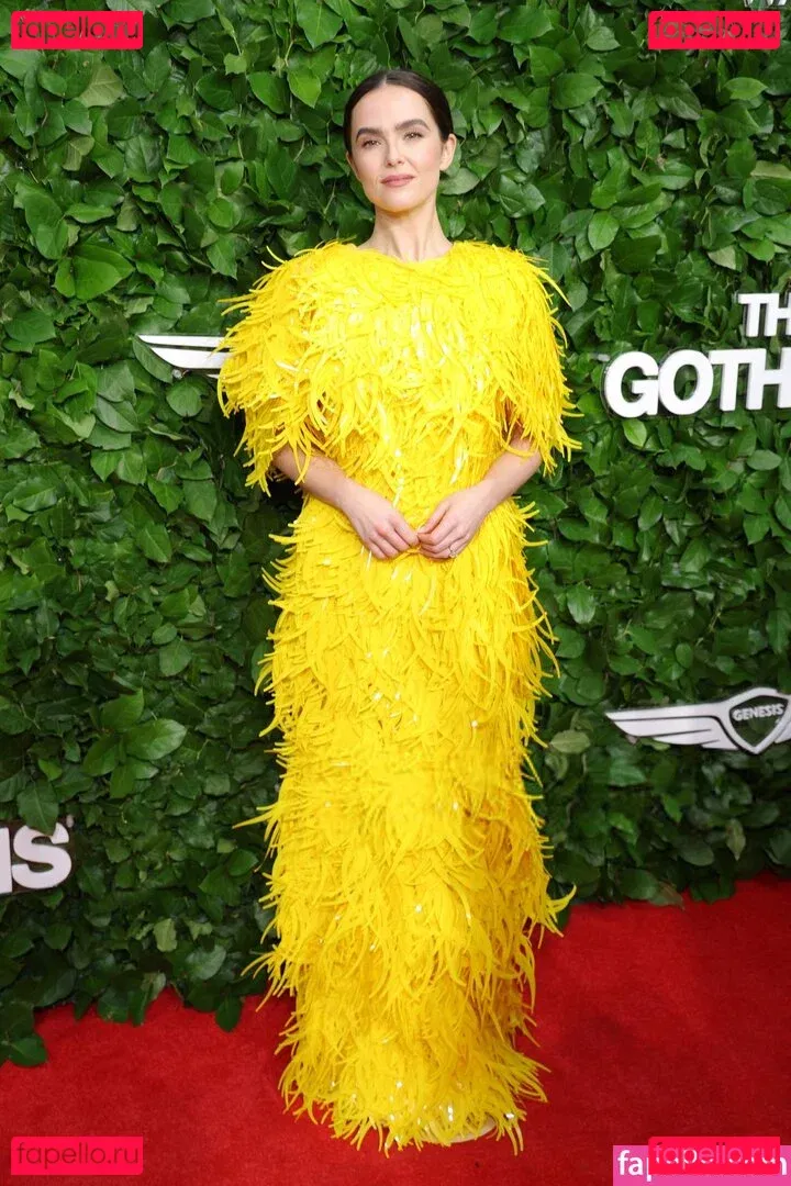 Zoey Deutch Onlyfans Photo Gallery 