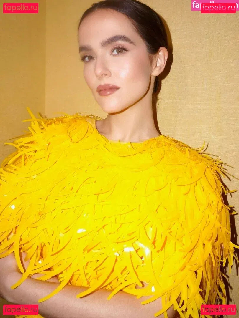 Zoey Deutch Onlyfans Photo Gallery 