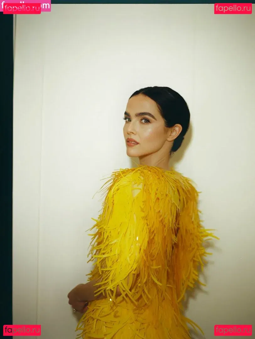 Zoey Deutch Onlyfans Photo Gallery 