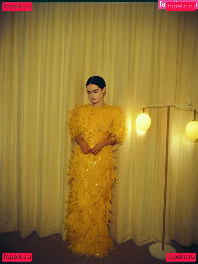 Zoey Deutch Onlyfans Photo Gallery 