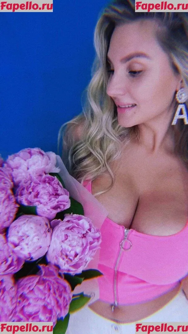 Lady Gorbunova Onlyfans Photo Gallery 