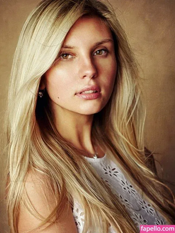 Lady Gorbunova Onlyfans Photo Gallery 