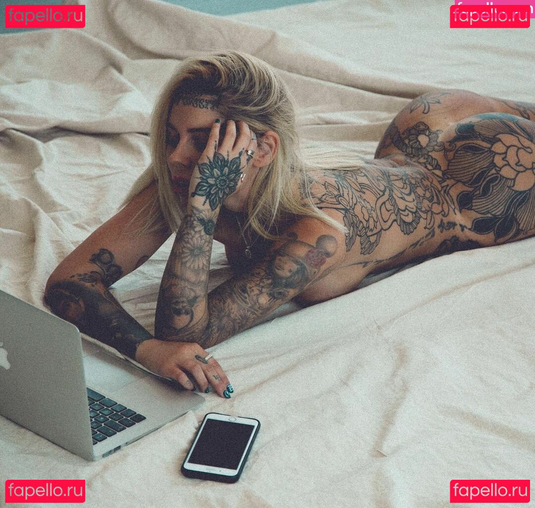 Ellis Cooper Nude Onlyfans Photo 8