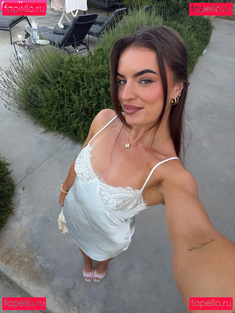 MIA GREEN Nude Onlyfans Photo 7