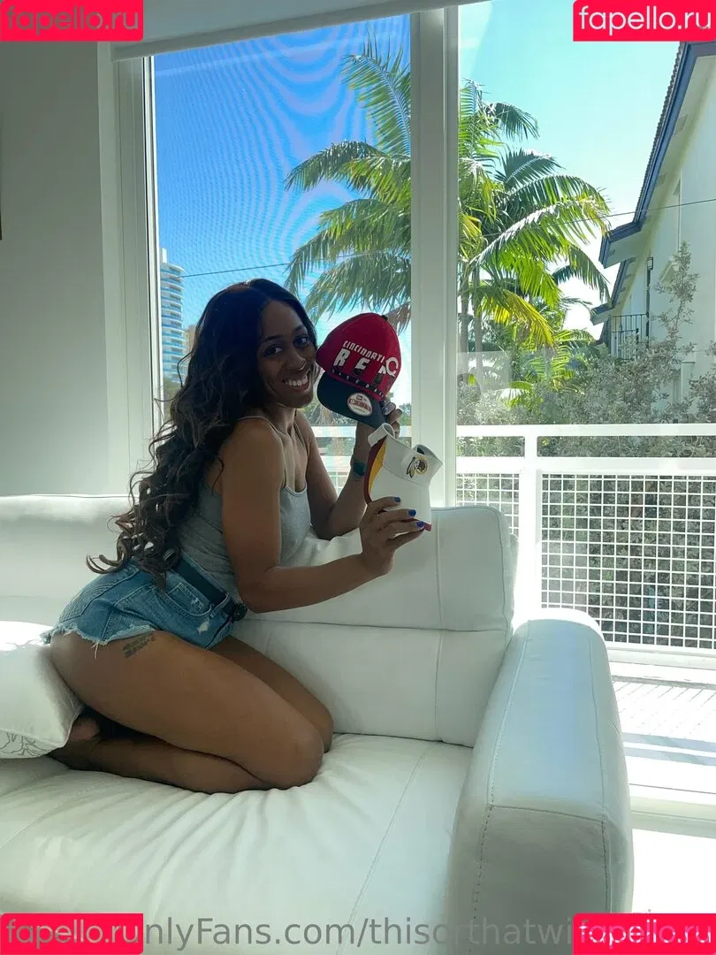 thisorthatwithsunny Onlyfans Photo Gallery 