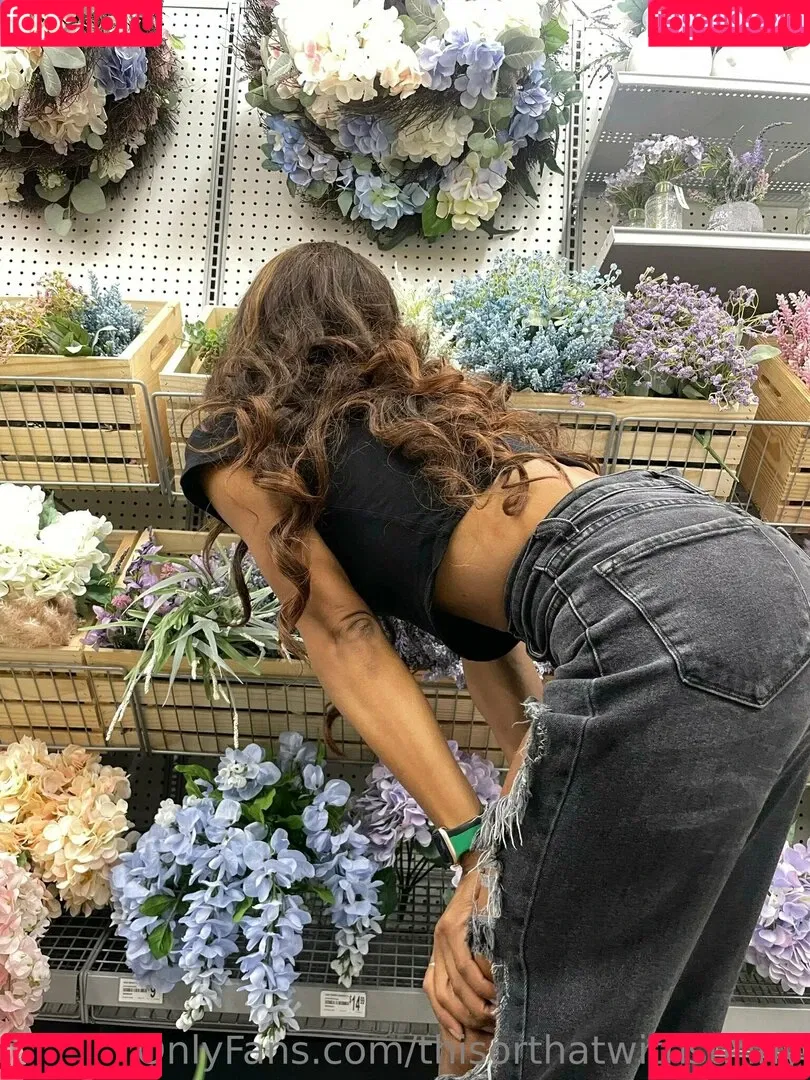 thisorthatwithsunny Onlyfans Photo Gallery 