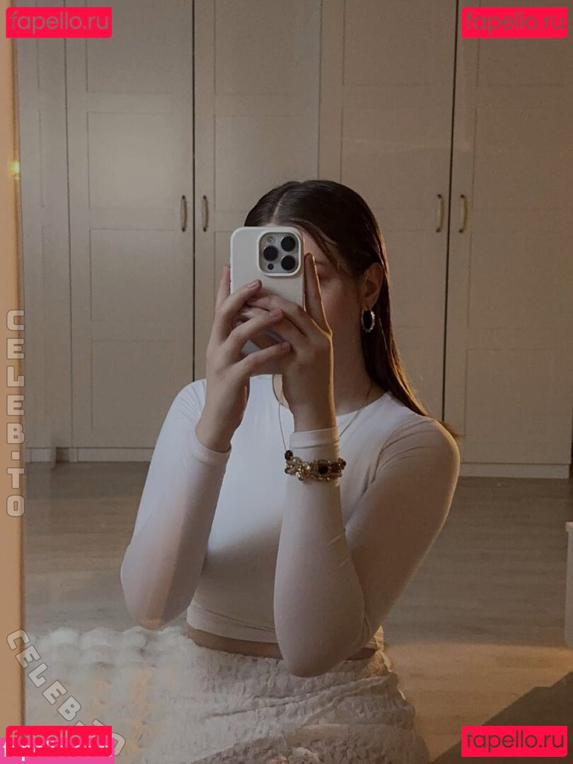 Miavienna Nude Onlyfans Photo 18
