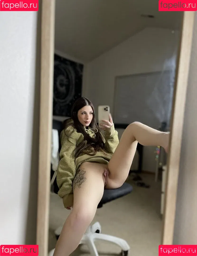 blossomallie Onlyfans Photo Gallery 