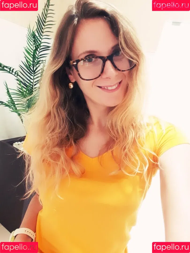 ellyedelweiss Onlyfans Photo Gallery 