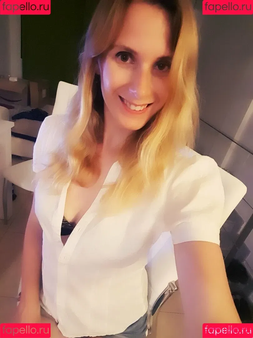 ellyedelweiss Onlyfans Photo Gallery 