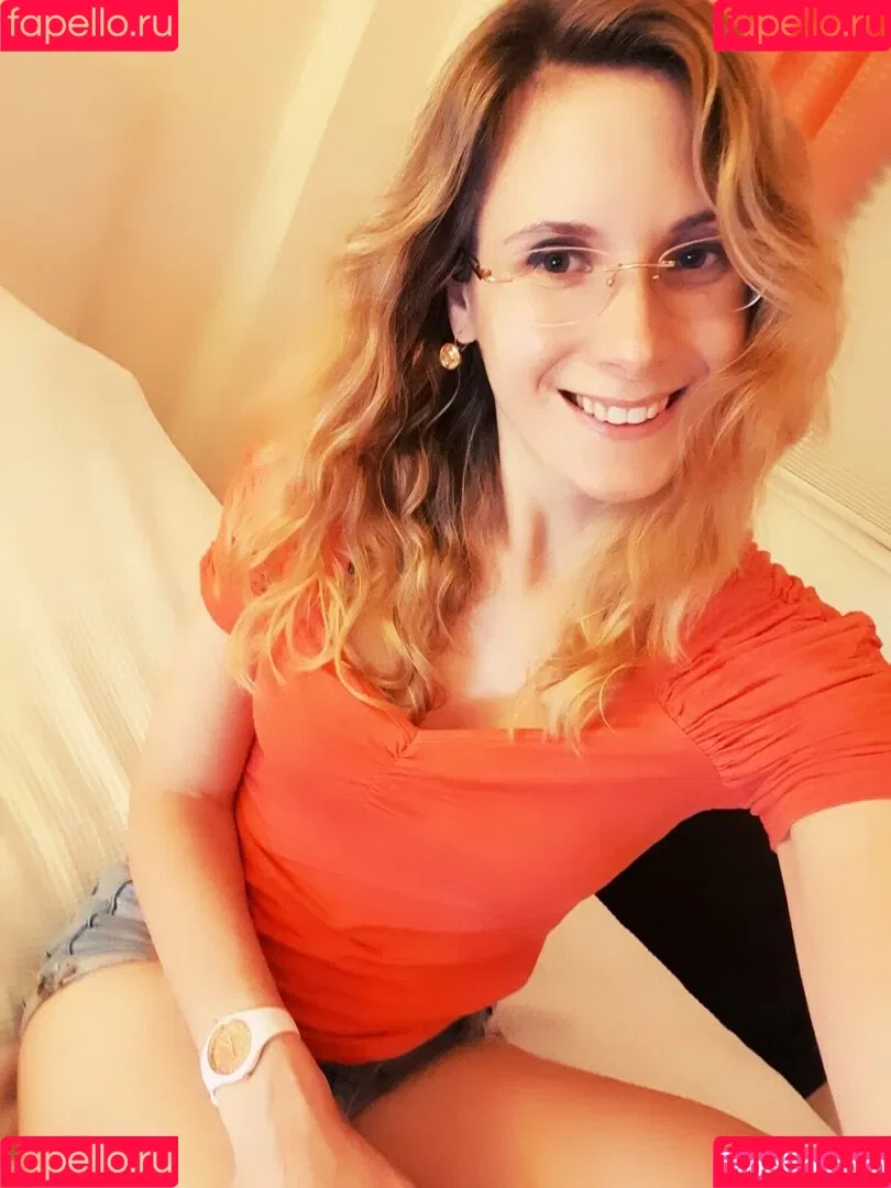 ellyedelweiss Onlyfans Photo Gallery 