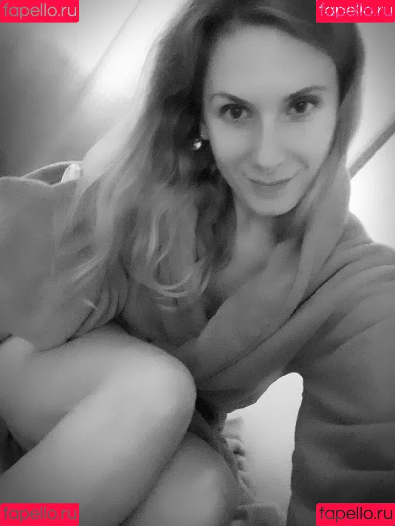 ellyedelweiss Onlyfans Photo Gallery 