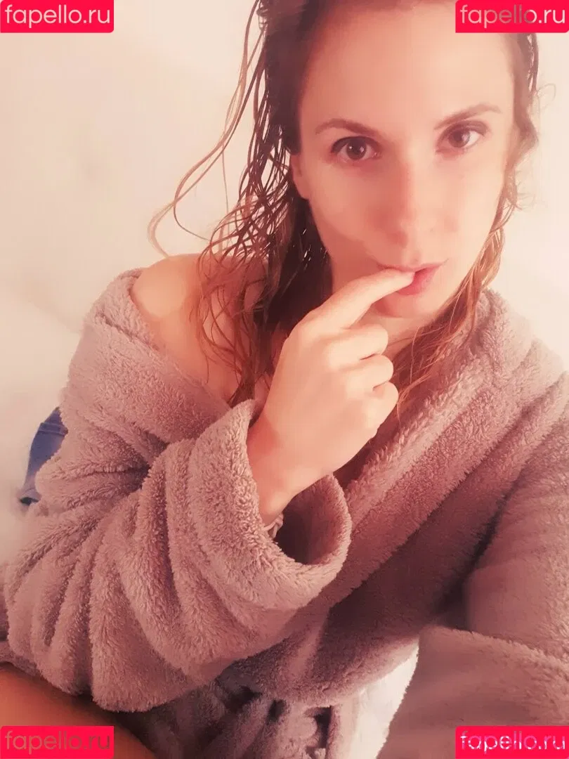 ellyedelweiss Onlyfans Photo Gallery 