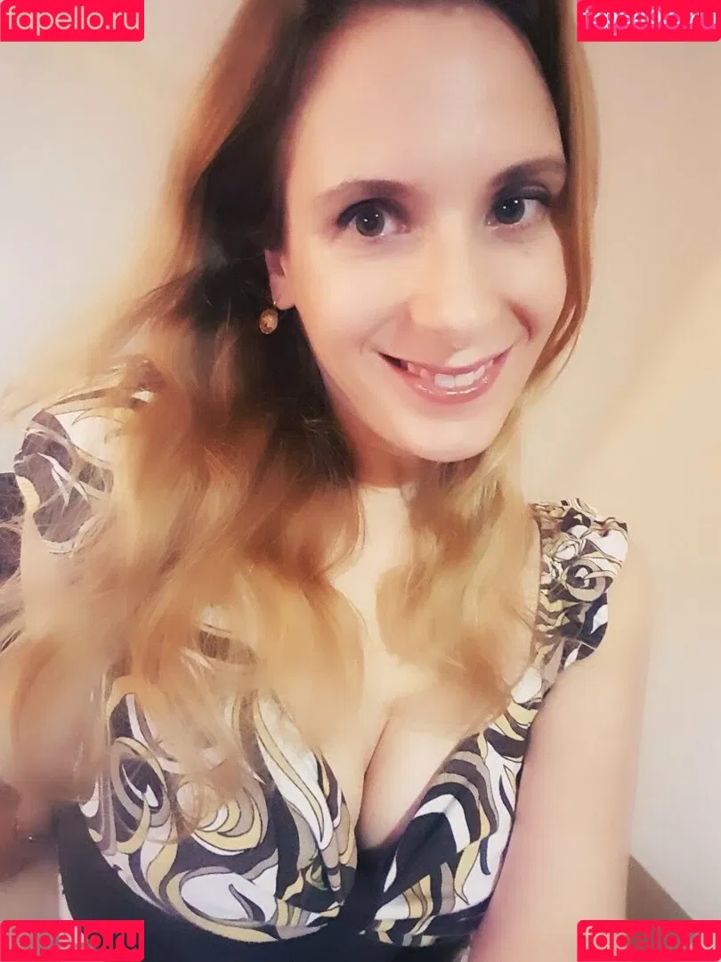 ellyedelweiss Onlyfans Photo Gallery 