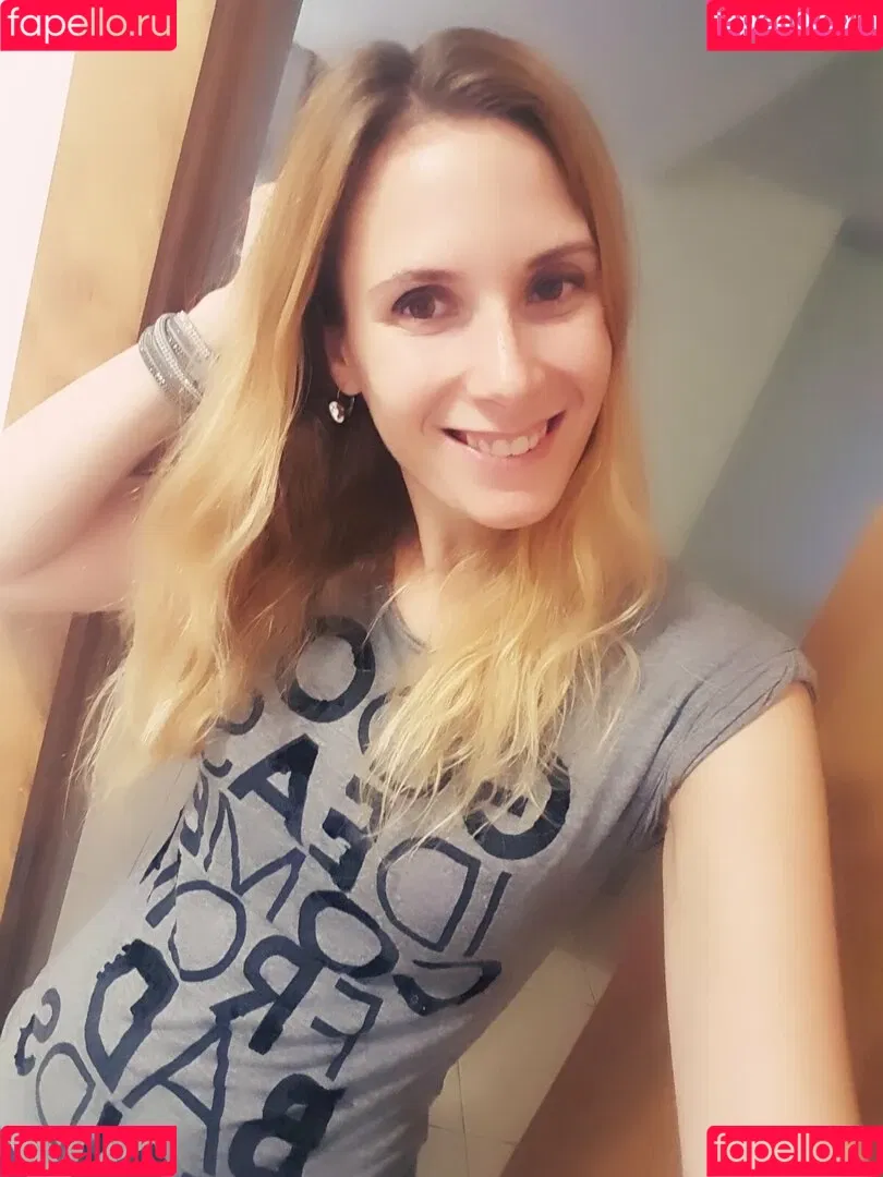 ellyedelweiss Onlyfans Photo Gallery 