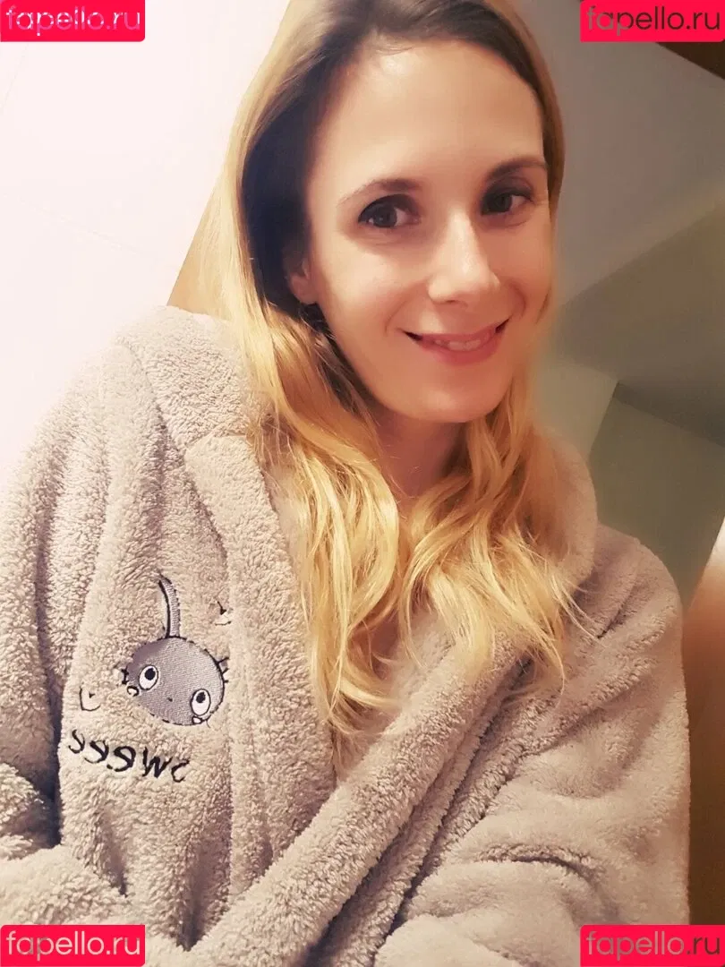 ellyedelweiss Onlyfans Photo Gallery 