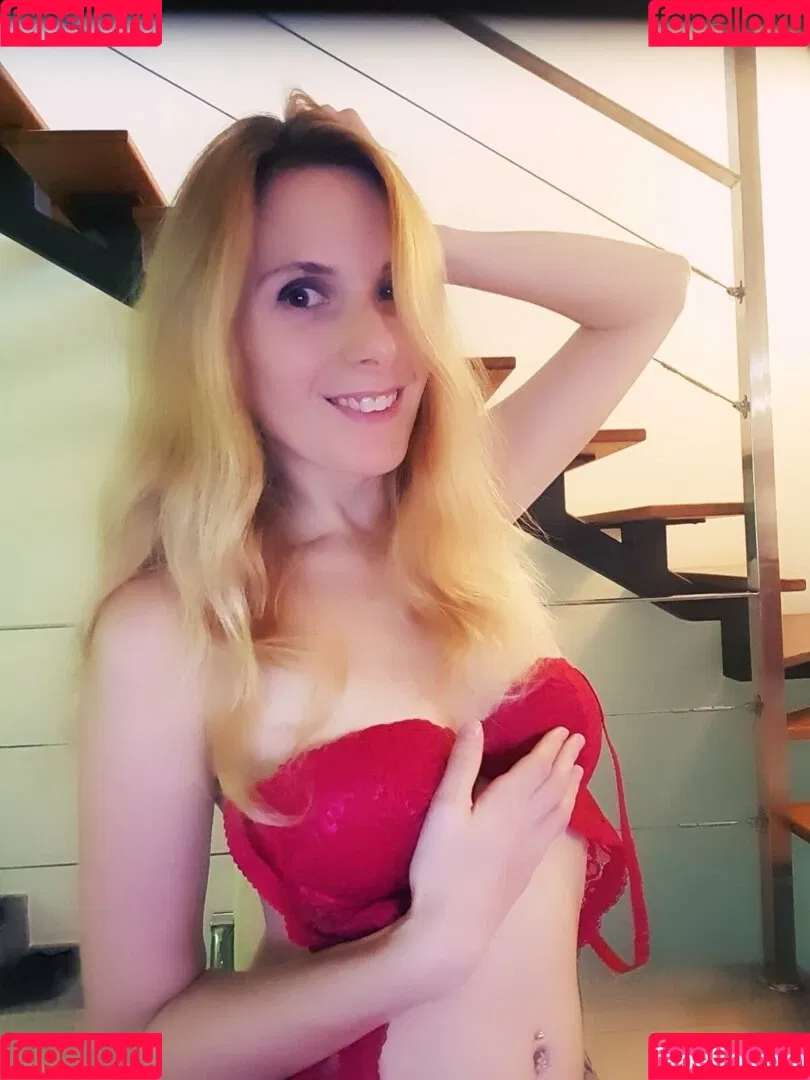 ellyedelweiss Onlyfans Photo Gallery 