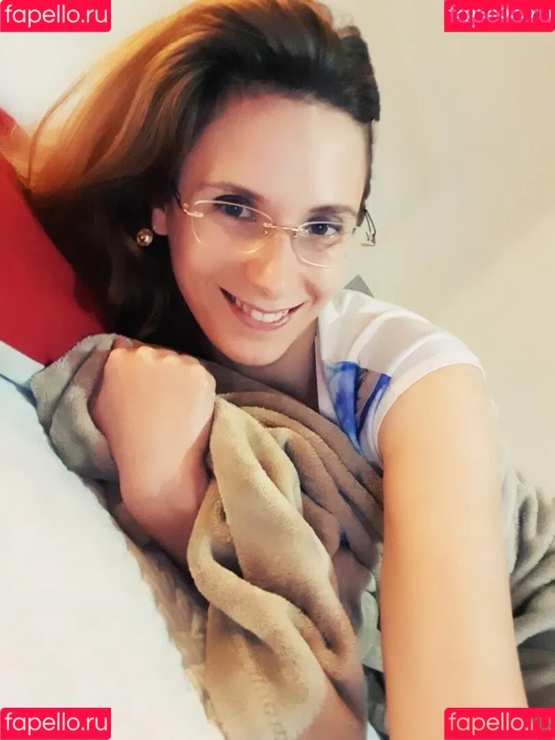 ellyedelweiss Onlyfans Photo Gallery 