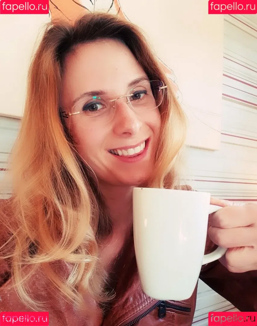 ellyedelweiss Onlyfans Photo Gallery 
