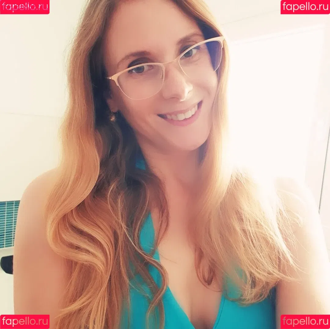 ellyedelweiss Onlyfans Photo Gallery 