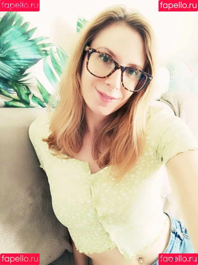 ellyedelweiss Onlyfans Photo Gallery 
