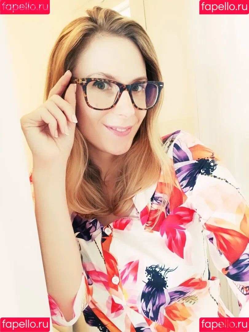 ellyedelweiss Onlyfans Photo Gallery 