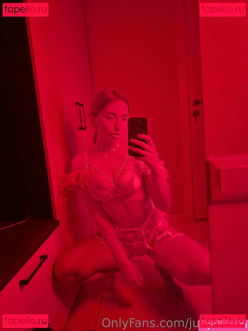 juuuuls13 Nude Onlyfans Photo 9