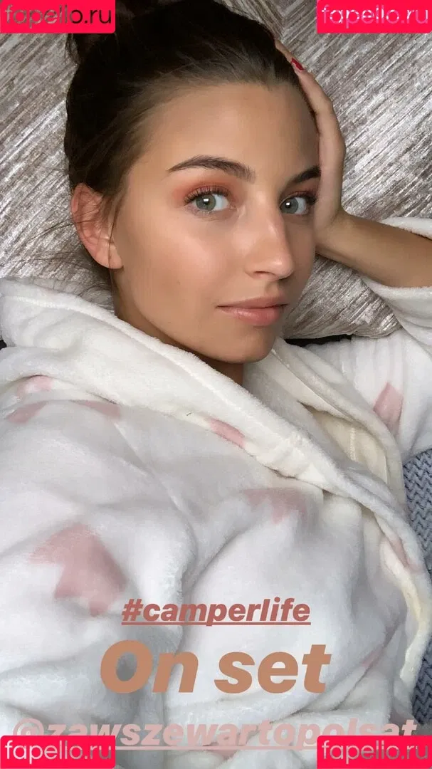 Julia Wieniawa Onlyfans Photo Gallery 