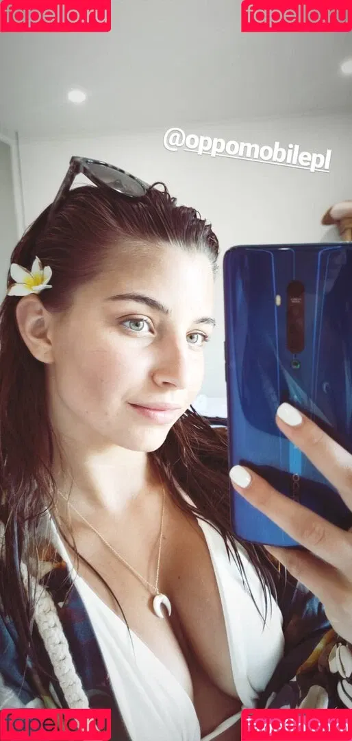 Julia Wieniawa Onlyfans Photo Gallery 