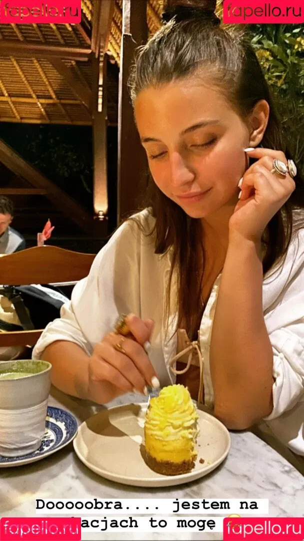 Julia Wieniawa Onlyfans Photo Gallery 