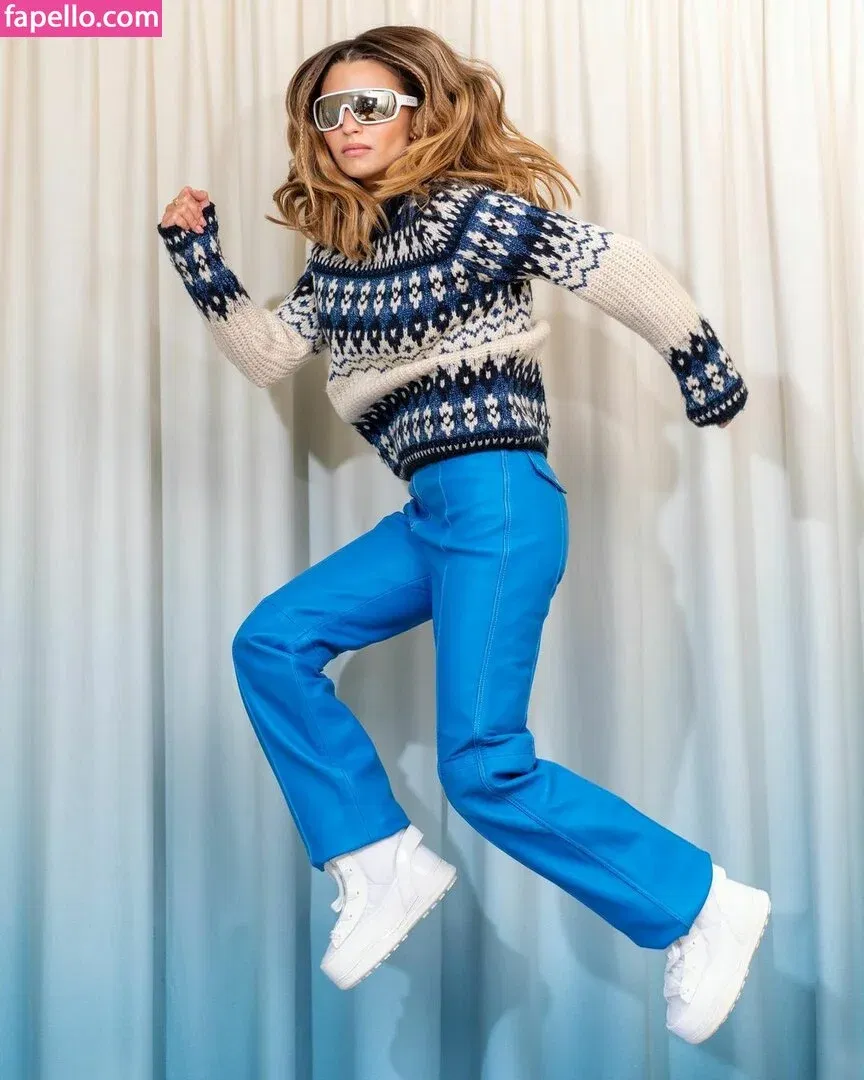 Julia Wieniawa Onlyfans Photo Gallery 