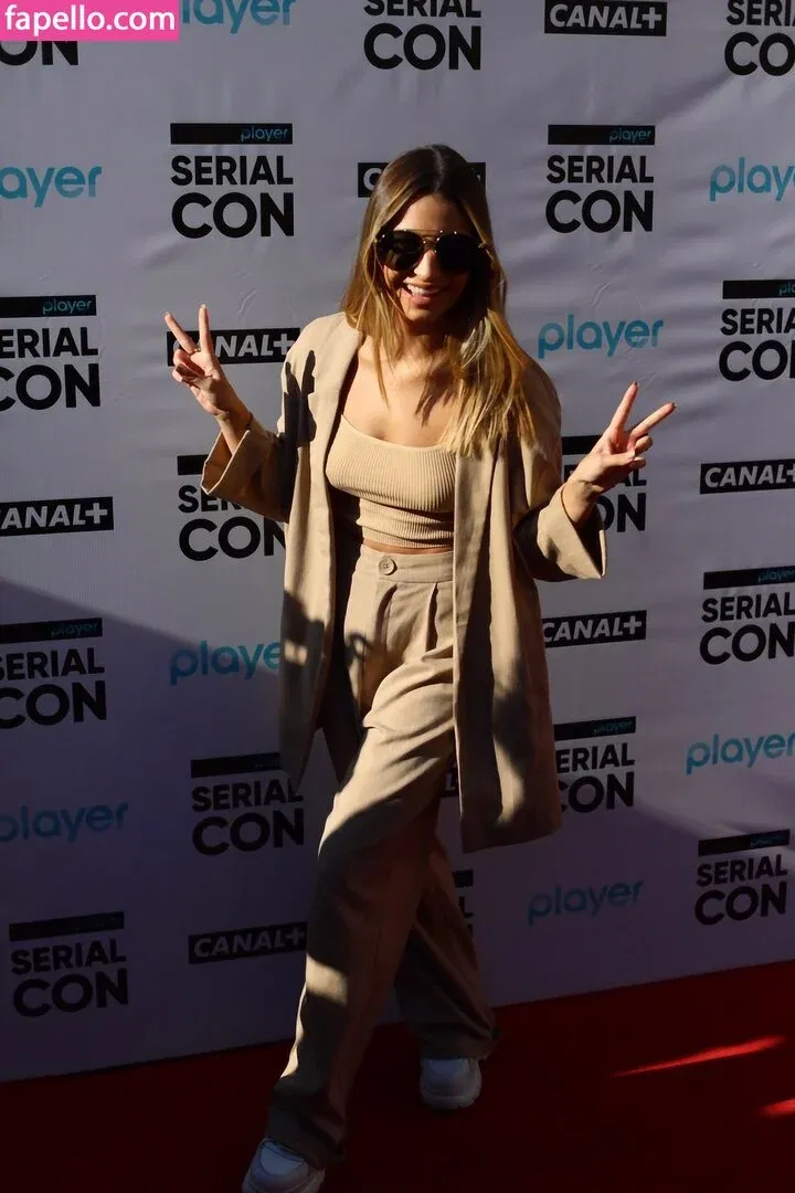 Julia Wieniawa Onlyfans Photo Gallery 