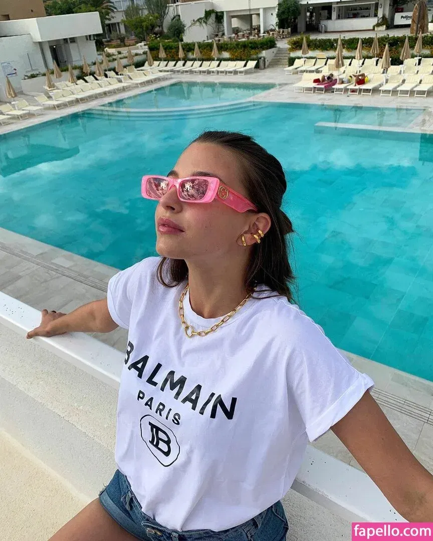 Julia Wieniawa Onlyfans Photo Gallery 