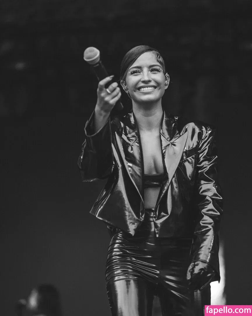 Julia Wieniawa Onlyfans Photo Gallery 