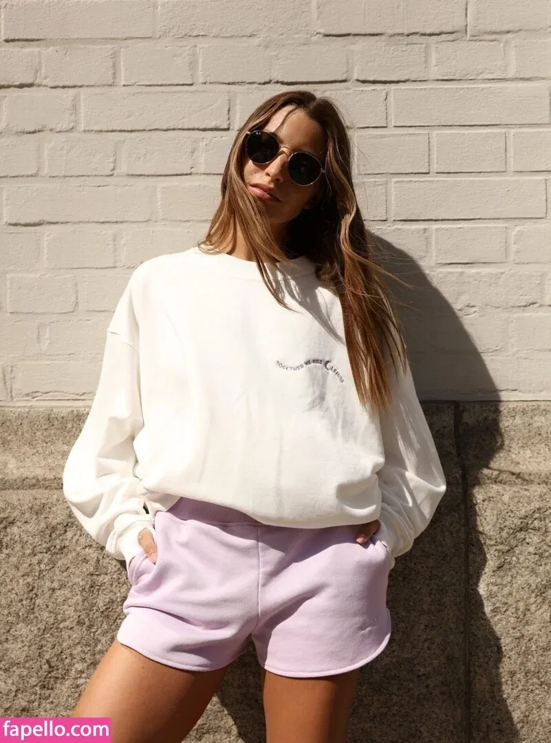 Julia Wieniawa Onlyfans Photo Gallery 