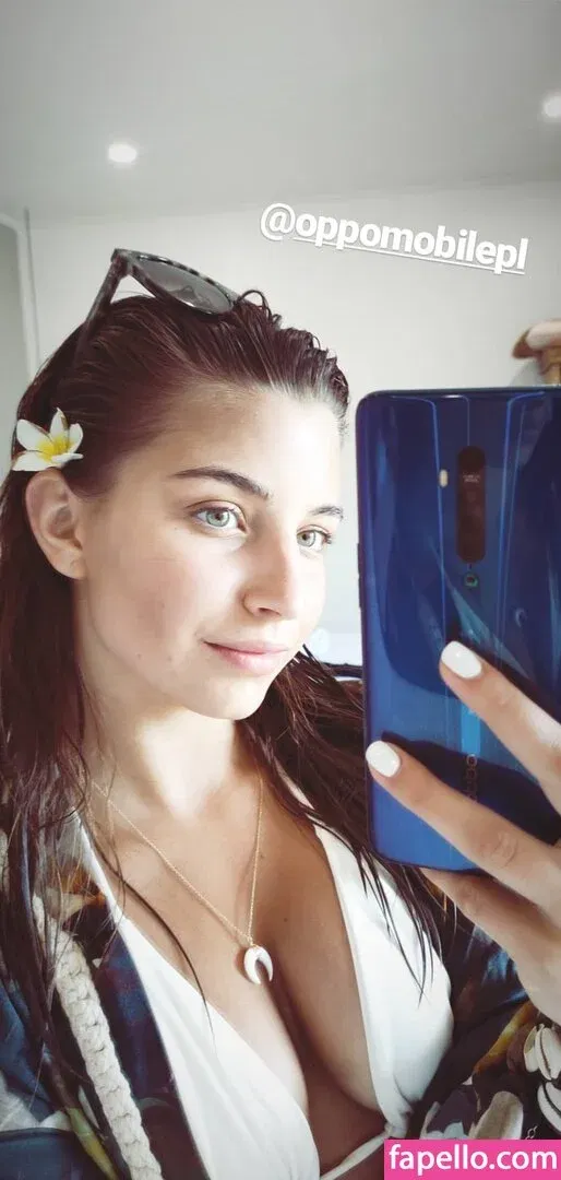 Julia Wieniawa Onlyfans Photo Gallery 