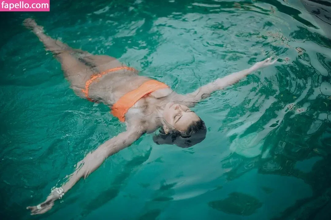 Julia Wieniawa Onlyfans Photo Gallery 