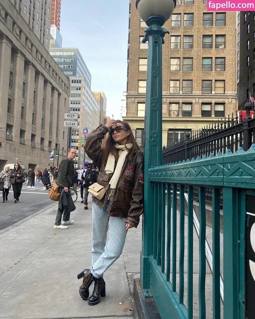 Julia Wieniawa Onlyfans Photo Gallery 