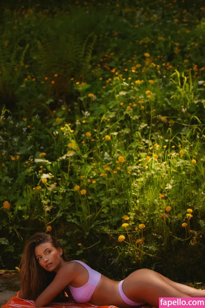 Julia Wieniawa Onlyfans Photo Gallery 