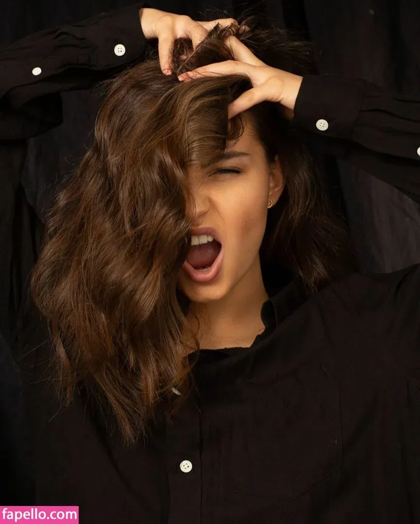 Julia Wieniawa Onlyfans Photo Gallery 