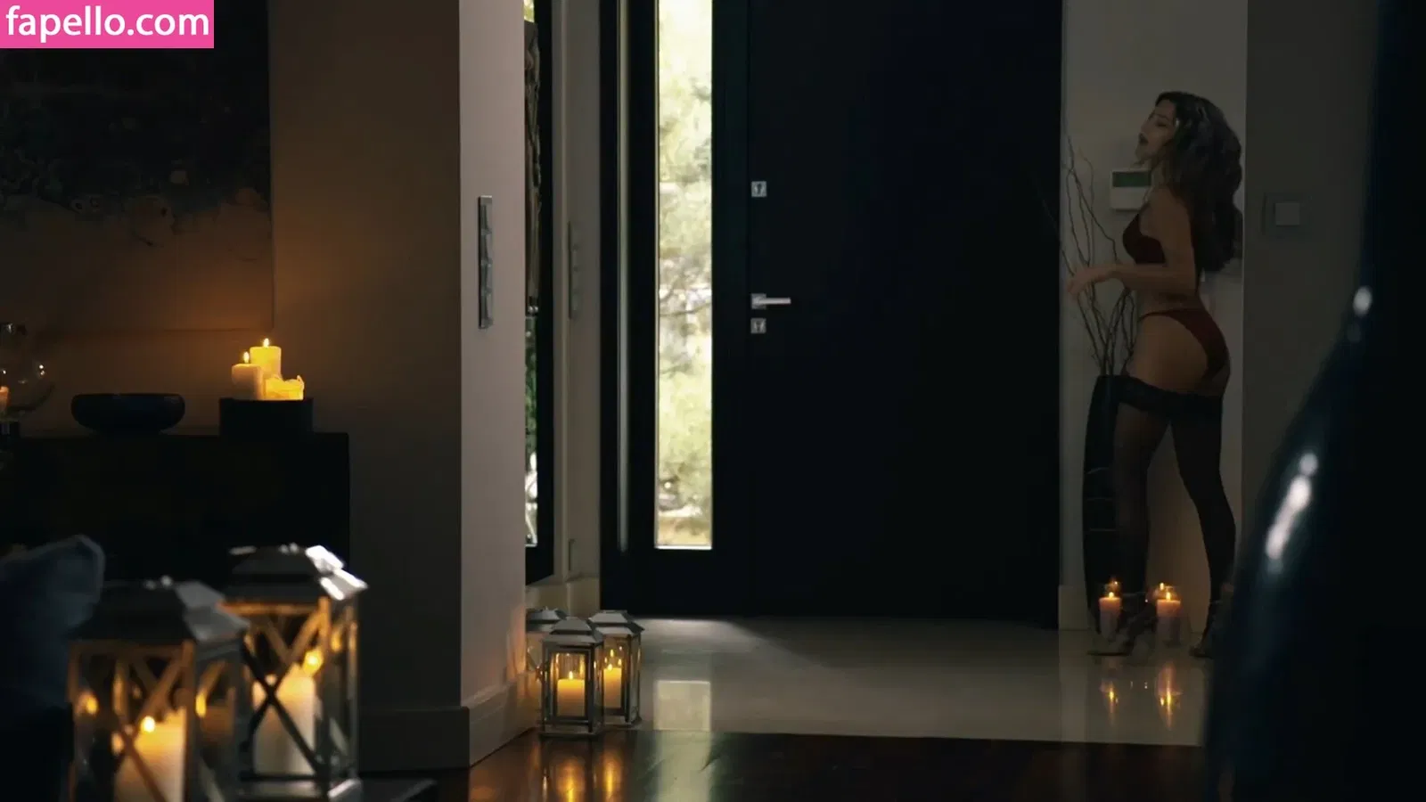 Julia Wieniawa Onlyfans Photo Gallery 