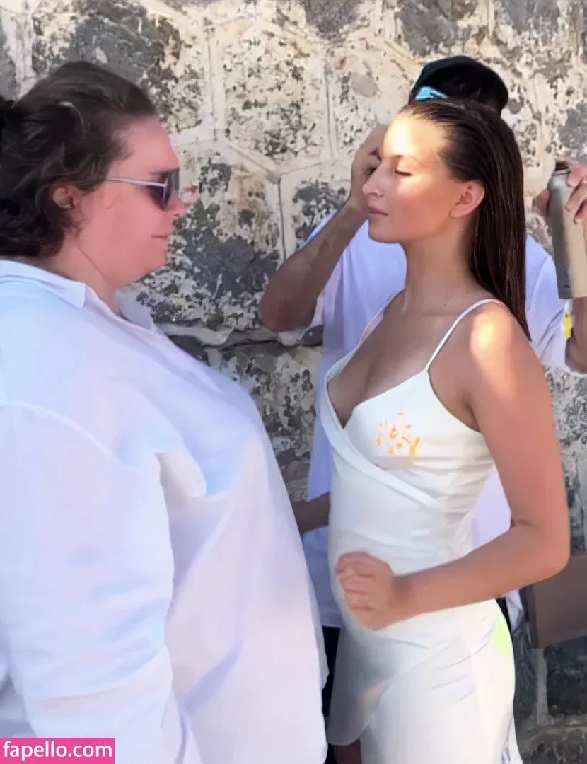 Julia Wieniawa Onlyfans Photo Gallery 